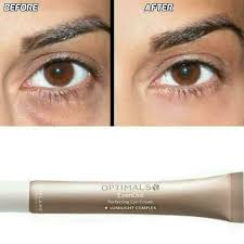 Optimals Even Out Perfecting Eye Cream Is A Hydrating Eye Cream That Reduces The Appearance Of Dark Spots And Dark Circl Jenis Kulit Kulit Cerah Bintik Bintik