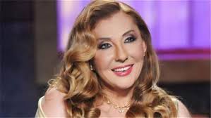 كان أول ظهور لها في مشاهد صغيرة من فيلم جميلة مع الفنانة ماجدة والفنان رشدي أباظة والفنان أحمد مظهر من إخراج. Ù†Ø§Ø¯ÙŠØ© Ø§Ù„Ø¬Ù†Ø¯ÙŠ ØªØ³Ø®Ø± Ù…Ù† Ù…Ù†ØªÙ‚Ø¯ÙŠ Ø¹Ù…Ø±Ù‡Ø§ Ø¨Ù‡Ø°Ù‡ Ø§Ù„Ø·Ø±ÙŠÙ‚Ø© Ù…Ø§Ø°Ø§ Ù‚Ø§Ù„Øª Ù„Ù‡Ù„ÙˆØ¨Ù‡