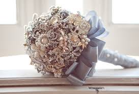 {weddings in arkansas images can be seen online here }. Diy Brooch Wedding Bouquet Made Of Vintage Family Brooches And Pearls Diy Masters Blog Inspiring Ideas Crafts Decor Projects