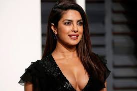 Si belle, que cela lui a valu le surnom de « plus belle femme du monde ». Top 10 Les Plus Belles Femmes Du Monde En 2020