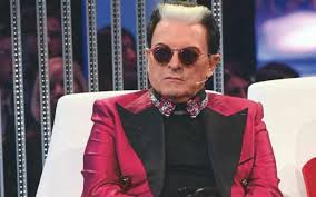 Cristiano malgioglio è un celebre cantautore, attore, papa, puttana. Cristiano Malgioglio Svelata L Identita Sul Suo Ragazzo