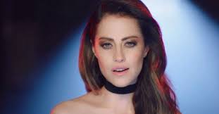 She is of bulgarian turkish and albanian origin. 1njn056zpa0inm