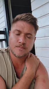 Sorry about the shakes lol day 5 sober 😂 #love #thankyou #sober #journey  #mentalhealth #family #raw #change #fyp #TEAMDLR #foryou