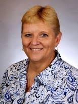 CLASS NOTES Robert Farr '46 is a retired United Methodist Church pastor and  resides in Ames with his wife, Helen. Ruth Torine