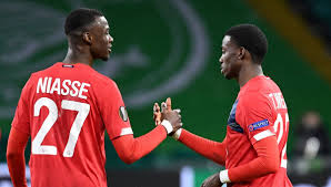 Luiz araujo renato sanches rémy léo jardim bradarić pied xeka. Ligue Europa Lille Affrontera L Ajax Amsterdam En 16eme De Finale En Fevrier Prochain
