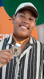 ¡El talento ateniense traspasa fronteras! ❤️🌍💪🏻, Nos llena de orgullo  compartir la historia de Víctor, graduado de nuestra institución, quien  representó con valentía a su país en un concurso ...