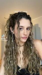 zoe goldman (zoegrainbow)