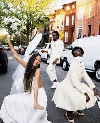 8,857 likes · 38 talking about this · 19,078 were here. Elaine Thompson Married Nathanaelrolph