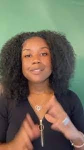 Roslyn Freeman's Instagram, Twitter & Facebook