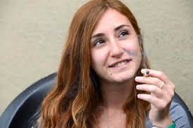 O.C. health advocates cheer as California lawmakers say yes to raising  smoking age to 21