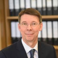 200+ perfiles de «Asplin»