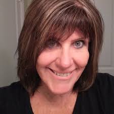 Stephanie Harling's Instagram, Twitter & Facebook