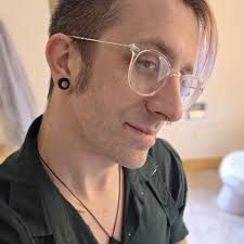 Thinking about catching And Then There Were None before it closes this  Sunday? Well, you could pick from one of the four tables