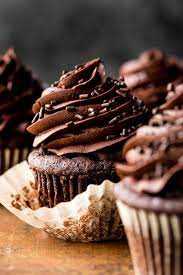 50 g coklat masak pekat, lelehkan 15 g coklat bubuk, larutkan dalam 25 ml susu cair hangat Super Moist Chocolate Cupcakes Sally S Baking Addiction