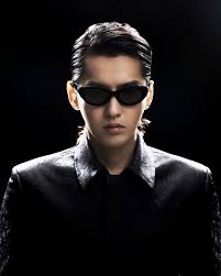 She is a producer and writer, known for the mindy project. ì  í‹€ëª¬ìŠ¤í„° X í¬ë¦¬ìŠ¤ ìš° ì  í‹€ ìš° ì»¬ë ‰ì…˜ ë¡ ì¹­