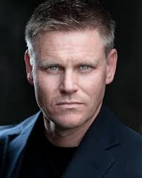 Amazon.com: Tim Wolford: libros, biografía, última actualización