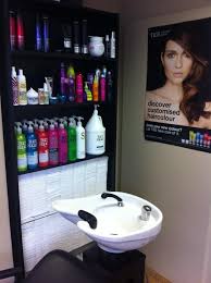 Maybe you would like to learn more about one of these? Epingle Par Ashley Magno Sur Hair Salon Boutique Ideas Salon De Coiffure Salon