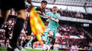 Kontaktieren sie uns gerne, wenn sie auf der suche nach einem ganz speziellen ausmalbild mit einem ganz besonderen. Mindestens 12 Deutsche Profis Und Local Player Regelung Dfl Deutsche Fussball Liga Gmbh Dfl De