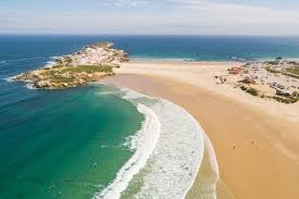 De zee en de stranden aan de costa portugal zijn zeer gevarieerd. Praia Do Baleal Strand Peniche Portugal 360