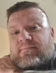 Timothy Bannister's Instagram, Twitter & Facebook