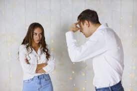 Père et mère, en tant que tuteurs légaux, ont donc tout à fait le voilà grosso modo l'imbroglio dans lequel se trouve une jeune femme de 18 ans, qui vient de porter plainte contre ses parents en autriche. Porter Plainte Contre Un Mineur Justifit Fr