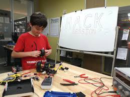 Don´t run in the workshop 3. How To Build A Safe Makerspace