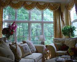 Cotton is the most versatile curtain fabric and one of the easiest to clean. Traditional Living Room Curtain Ideas Https Wp Me P8owwu 1n5 Curtains Living Room English Decor Dining Room Curtains
