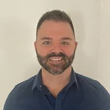 Derrick Noland's Instagram, Twitter & Facebook