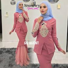 Meletop raya 2018 #meriahbersama subscribe astro meletop, bit.ly/ytmeletop episod penuh meletop di astro go selamat hari raya aidilfitri dari kami keluarga meletop! 10 Ide Design Baju Raya Meletop Little One Scandles