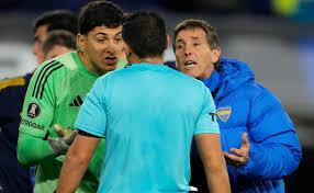 Las manos y la clave del reglamento para entender en qué perjudicaron a Boca