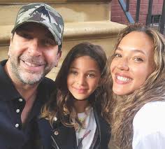 The world is saying 'burn it down and rebuild' and the babies are listening, wrote zoë buckman in part, sharing photos from the shaving session. Friends Star David Schwimmer S Daughter Cleo Looks Just Like Him Photo Hello