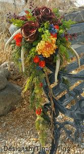 How do you find out what kind (and colors) of flowers are in season during your wedding month? 26 Antler Wedding Bouquet Ideas Antler Wedding Bouquet Wedding