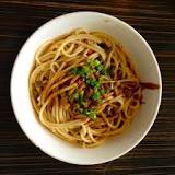 Hot dry noodles - Wikipedia