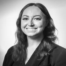 Anne Deller's Instagram, Twitter & Facebook