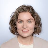 Erin Holl's Instagram, Twitter & Facebook