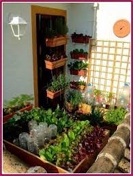 Tips And Concepts For Any Type Of Gardener Simple Garden Ideas Small Space Gardening Small Balcony Garden Growing Vegetables