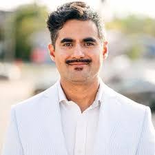 Alexandra Ingram's Instagram, Twitter & Facebook