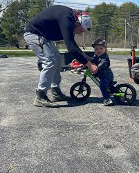 Uncle Anthony showing hudson the ropes today! @mxboy80214  @katelyn_richard92 @livcugno_