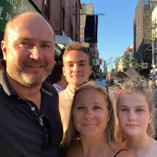 Catherine McBurnie is fundraising for Cancer Research UK