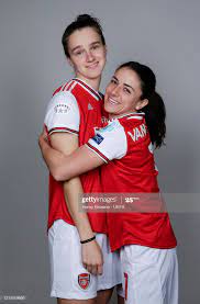 Instagram @ viviannemiedema 6 miedema is close to her brother lars, who plays for fc den bosch credit: Vivianne Miedema And Danielle Van De Donk Of Arsenal Pose During The Arsenal Ladies Women S Soccer Sports Women