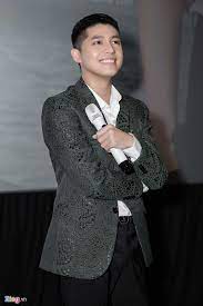 Tuy nhiên, tình cảm của cặp đôi chỉ được công chúng biết đến khi cả hai đã chính thức chia tay. Noo PhÆ°á»›c Thá»‹nh Ä'á»ƒ Toc Dai Lang Tá»­ Phong Tráº§n Trong Mv Má»›i Hifi Viá»‡t Nam