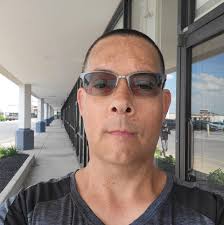 Lamborghini and Land Rover in their driveway of their million dollar house.  They didn't tip anything at all. It was a $5 order so I thought maybe they  did. People suck. I