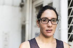 Fast i ett rättslöst limbo