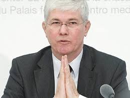 Finma-Chef Haltiner bezieht Pension von der UBS