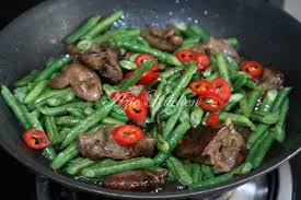 Dark, woody coloured meat rendang. My Resipi Resipi Kacang Panjang Goreng Dengan Hati Ayam Facebook