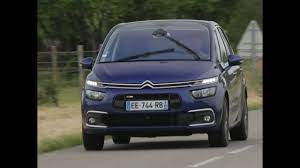 Parmi les essais de la citroën c4 picasso spacetourer effectués par les internautes, certains mots clés qui ressortent permettent de faire une synthèse sur certains aspects que vous avez. Essai Citroen C4 Spacetourer 1 2 Puretech Eat6 130 Feel 2018 Youtube