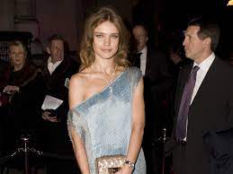 Clothes that bring attention to your lower half look amazing on hourglass body types—think full skirts and flared pants. Fortuny From Invention To Eternity British Vogue British Vogue