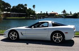 Image result for Arctic White 2000 GM