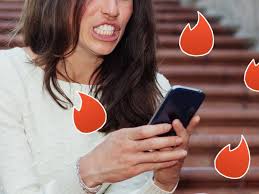 Tinder Can Be A Fun Way To Get A Date But Chatting With Strangers On The App Can Also Show You Who You Would Never Want To Date Ever Tinder Nightmares