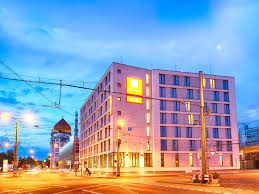 Wohnung im zentrum von dresden mit einbauküche, duschbad & balkon! Leonardo Hotel Dresden Altstadt Dresden Dresden Und Umgebung Unterkunfte